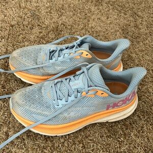 Women’s Hoka Clifton 9